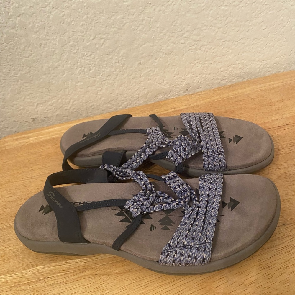 Skechers Braided Gray Sandals for Women